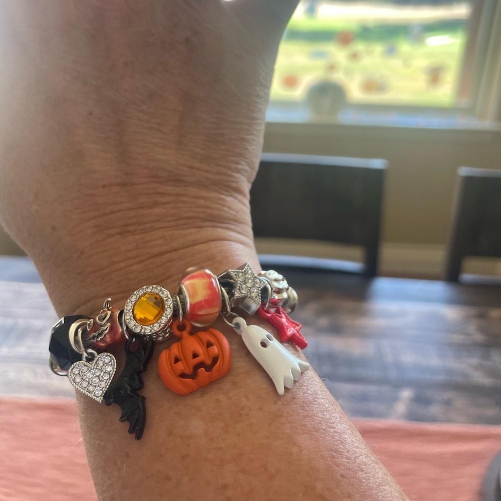 New Halloween Sterling Silver Charm Bracelet - Picture 3 of 4